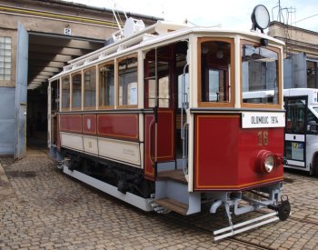 Do Olomouce se po 24 letech vrátí historická tramvaj z roku 1914
