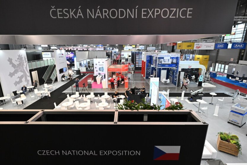 Odborník: Podpora aplikovaného výzkumu je v ČR jen slovní, peněz ubývá