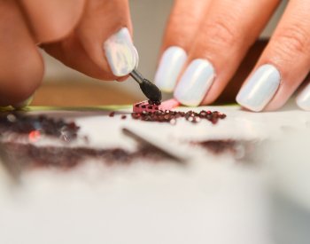 Turnovský Granát při oslavách 70. výročí otevře poprvé výrobu návštěvníkům