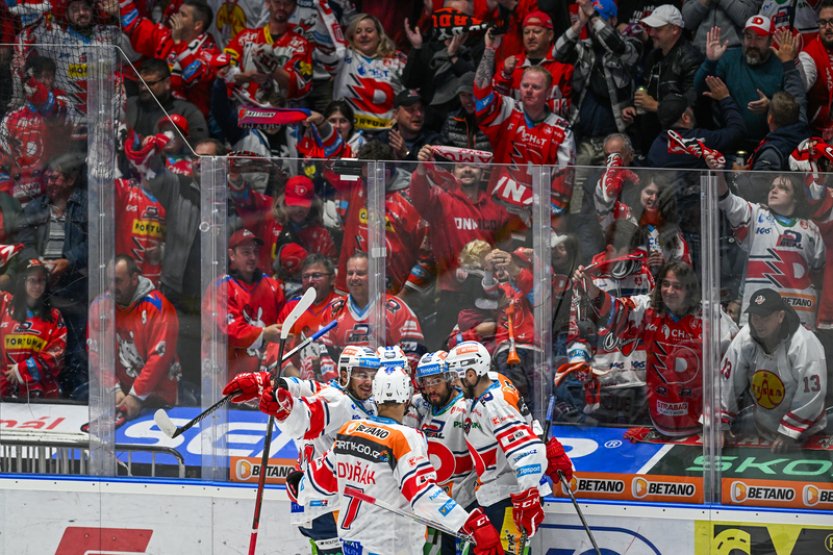 Druhý Litvínov vyzve třetí Spartu, Pardubice budou hájit pozici lídra extraligy