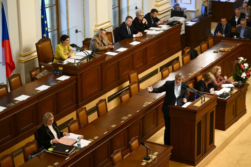 Poslanci budou dnes hlasovat o sporném konsolidačním balíčku