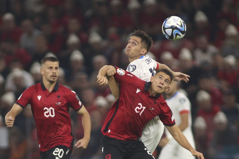 Rozhodčí mi řekl, že šlo o úmyslnou ruku, zabilo to zápas, uvedl Souček