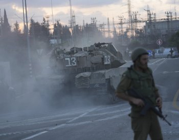 Izraelská armáda začala s pozemními operacemi na okraji Pásma Gazy