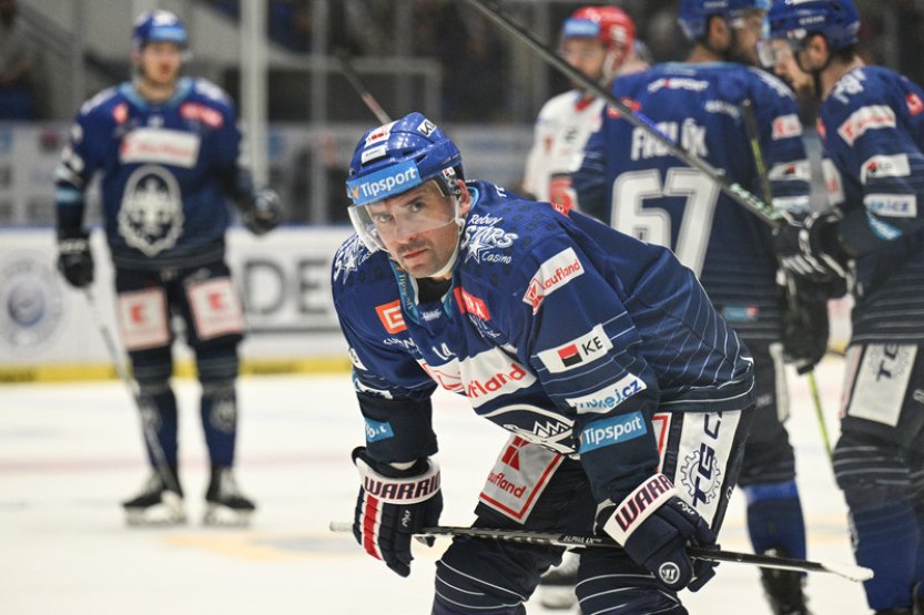 Hokejisté Kladna budou měsíc postrádat zraněného kapitána Plekance