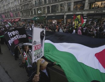 V Londýně a dalších britských městech se konají propalestinské demonstrace