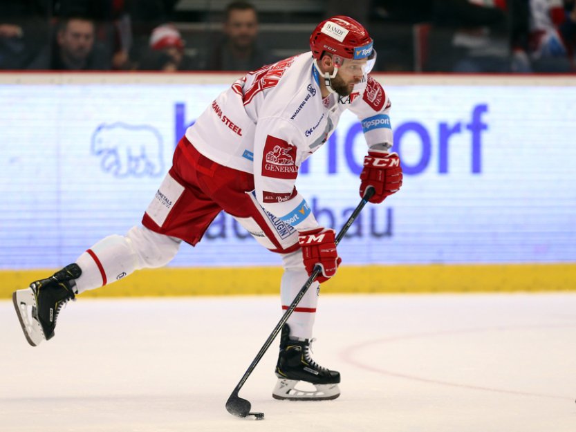 Jihočeši prohráli počtvrté za sebou, po nájezdech podlehli hokejistům Třince 1:2