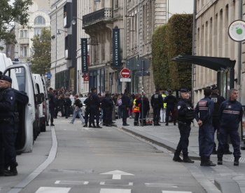 Macron nařídil prověřit všechny radikalizované, které by Francie mohla vyhostit