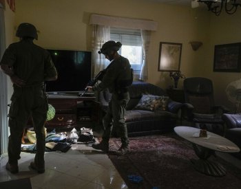 Izrael zmírnil pravidla držení zbraní, za týden o ně požádalo 41.000 lidí