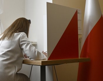 V polských volbách podle komentátorů nezabralo strašení a propaganda vlády