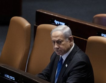 Izraelský premiér Netanjahu v parlamentu přirovnal Hamás k nacistům