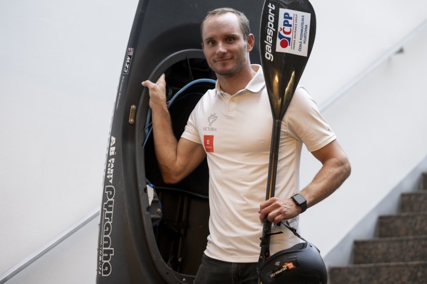 Přindiš pro přípravu znovu zvolí Réunion, Satková se chystá změnit kánoi