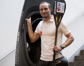 Přindiš pro přípravu znovu zvolí Réunion, Satková se chystá změnit kánoi