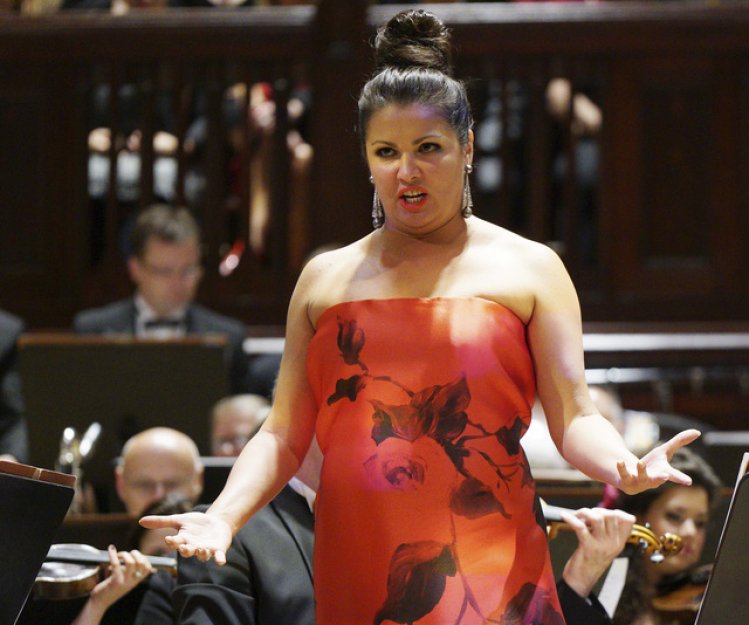 Pospíšil doporučí Obecnímu domu, aby nepořádal koncert pěvkyně Nětrebkové