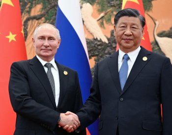 Putin se v Pekingu sešel s čínským prezidentem Si Ťin-pchingem