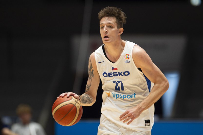 Krejčí se nevešel do sestavy Minnesoty v NBA, je na listině volných hráčů