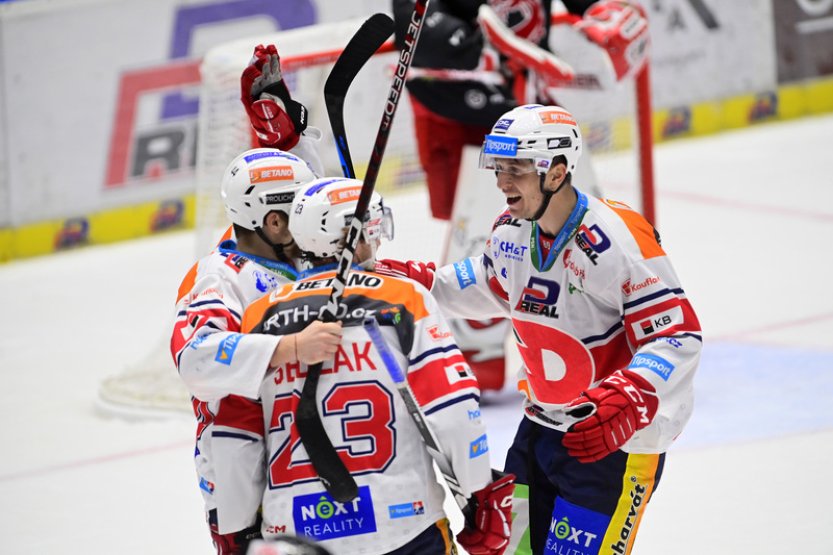 Pardubice zdolaly po boji Třinec, v prodloužení rozhodl Poulíček