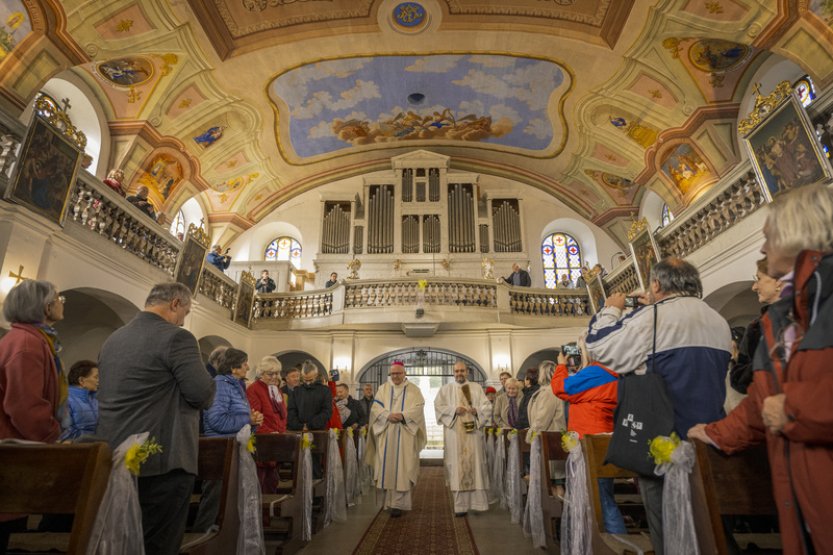 V kostele v Bozkově na Semilsku mají po deseti letech funkční původní varhany