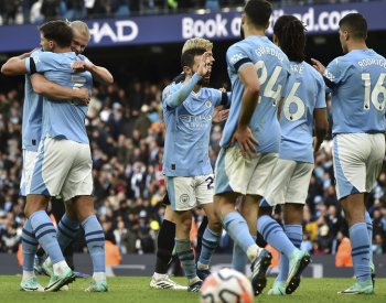 Manchester City uspěl po dvou porážkách, Liverpool vyhrál derby