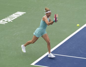 Bouzková a Siniaková se utkají o titul na tenisovém turnaji v Nan-čchangu