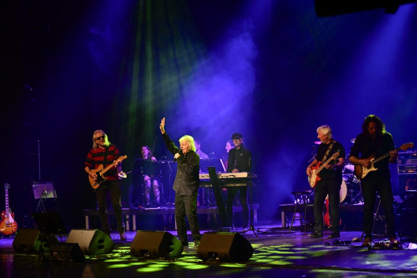 Při oslavě osmdesátých narozenin Václav Neckář dvakrát vyprodal Divadlo Hybernia