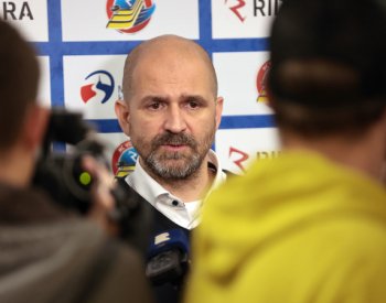 Kouč hokejistů Vítkovic Holaň rezignoval, tým převzali Trnka se Šimíčkem