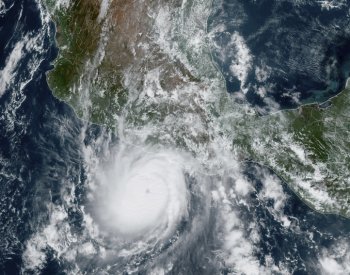 Hurikán Otis udeřil na Mexiko jako bouře nejvyšší kategorie