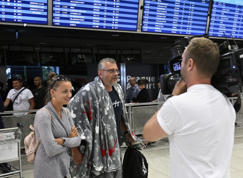 MZV nyní neeviduje Čechy, kteří by se nedostali na let ze Rhodu