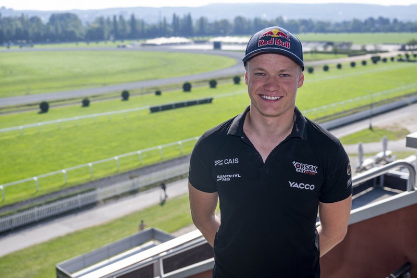 Dostihové závodiště v Chuchli je připraveno na premiéru světové rallye