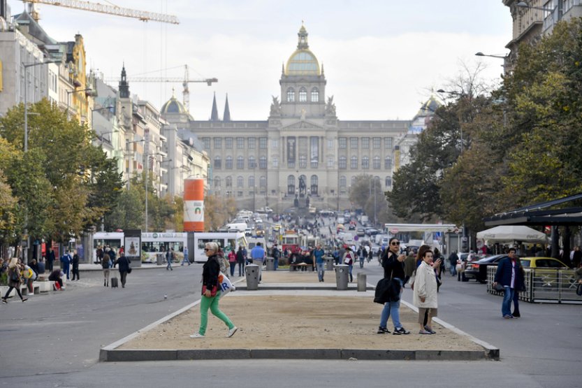 Oprava trati přeruší od pondělí provoz tramvají přes Václavské náměstí v Praze