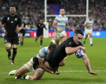 Ragbisté Nového Zélandu a JAR se utkají o čtvrtý titul mistrů světa