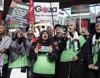 Propalestinské demonstrace se konaly mimo jiné v Londýně a v Istanbulu