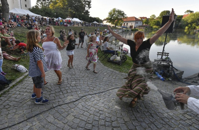 Začíná Festival Prázdniny v Telči, na pěti scénách vystoupí přes 100 hudebníků