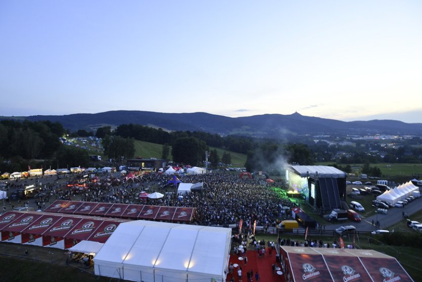Úvod Benátské! byl ve znamení slovenského popu, aplaus sklidil Nagy i Müller