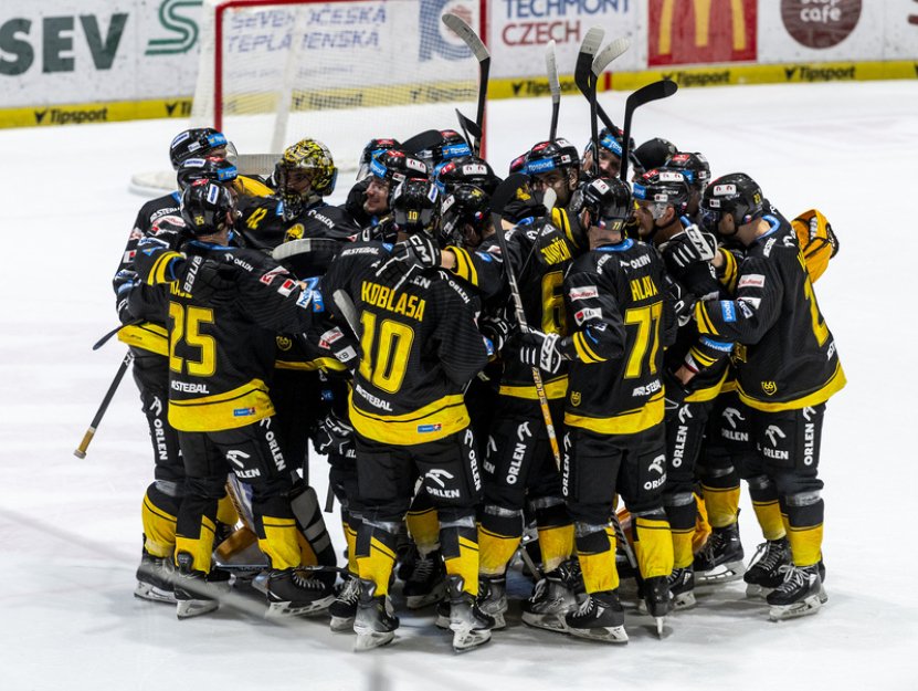 Hokejisté Litvínova budou v Plzni hájit vedení v extralize