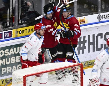 Sparta přetlačila i podruhé v sezoně Třinec v nastavení