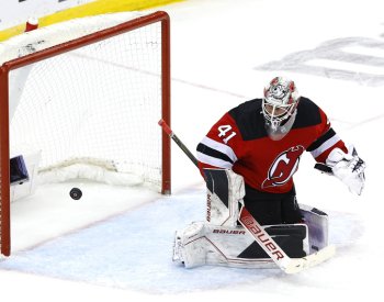 Vaněček vychytal v NHL výhru, San Jose opět prohrálo