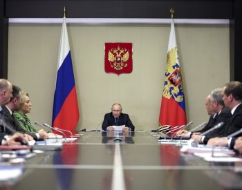 Putin obvinil USA a Západ z odpovědností za dění v Gaze i Dagestánu