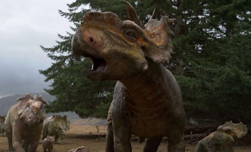 Vyhynutí dinosaurů po dopadu asteroidu způsobil prach, tvrdí studie