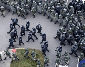Soud v Bělorusku uvěznil hudebníky proslavené za protivládních protestů