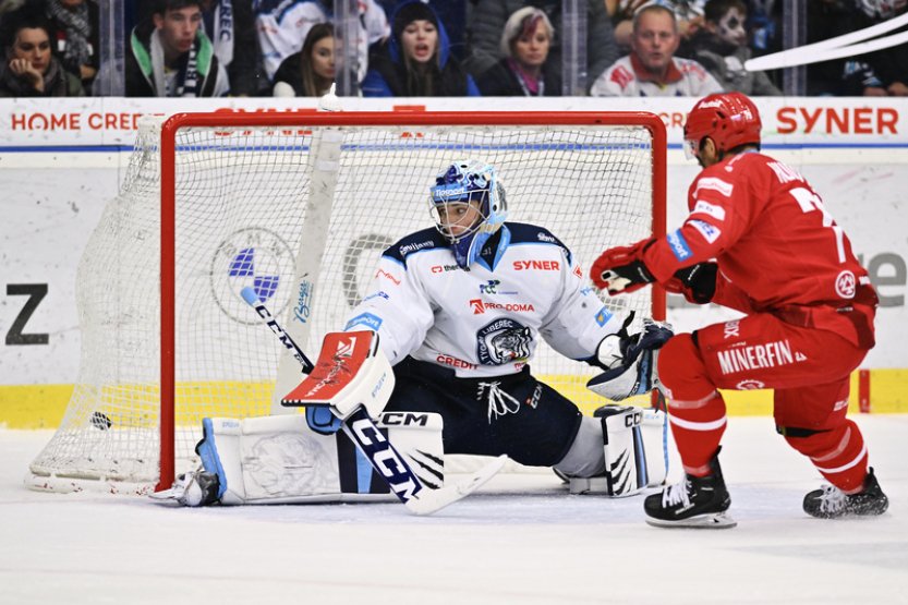 Třinec vyhrál v Liberci 3:1 a bodoval poosmé za sebou
