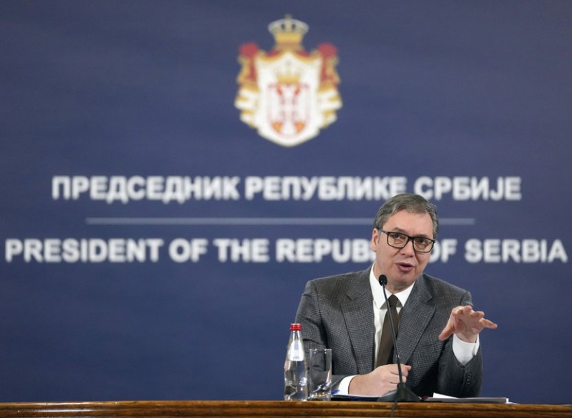 Srbský prezident rozpustil parlament, vyhlásil předčasné volby