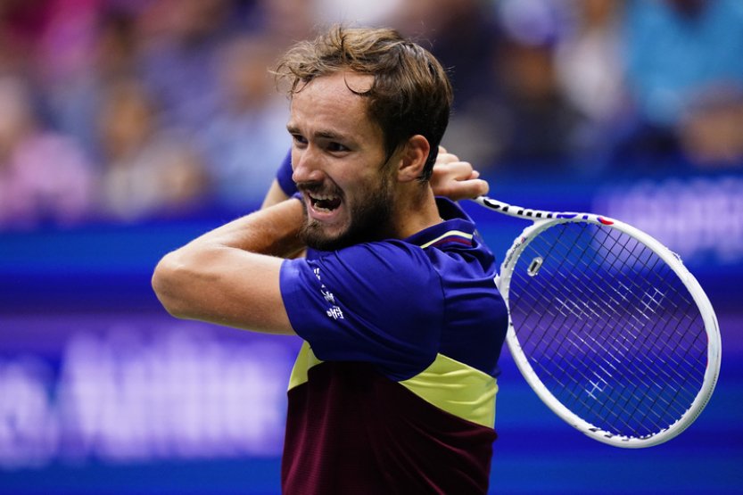 Po světové dvojce Alcarazovi vypadl z Masters v Paříži i třetí nasazený Medveděv
