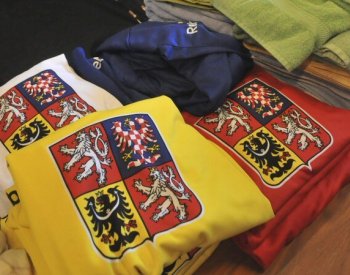 Na dresy hokejové reprezentace se vrací státní znak