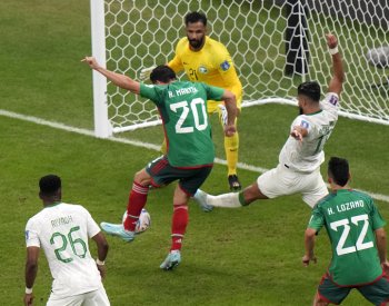 Saúdská Arábie je připravena uspořádat fotbalové MS v létě i zimě