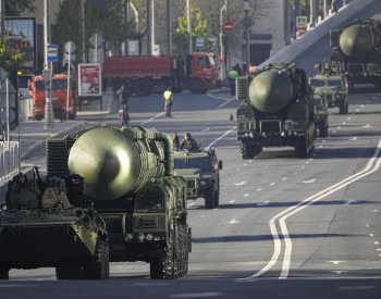 Satelitní snímky naznačují, že Rusko navyšuje kapacity pro výrobu zbraní