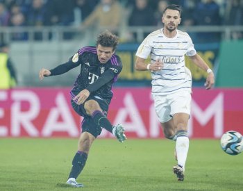 Brutální rána, odčiníme to jen ziskem titulu, řekl Müller po vyřazení z poháru