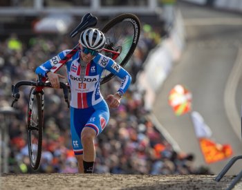 Cyklokrosaři doufají, že jim ME ve Francii neodfoukne bouře Ciarán