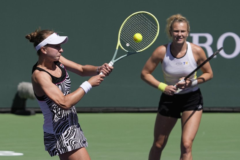 Krejčíková a Siniaková na Turnaji mistryň podruhé prohrály, semifinále je teorií