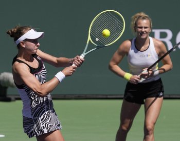 Krejčíková a Siniaková na Turnaji mistryň podruhé prohrály, semifinále je teorií