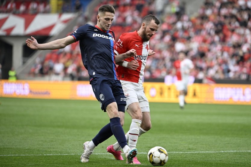 Fotbalisté Slavie budou proti Plzni hájit vedení v lize, Sparta hostí Bohemians
